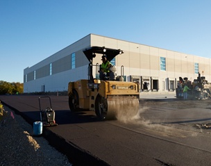 commercial_parking_lot_paving-3.jpg