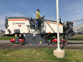 milling asphalt